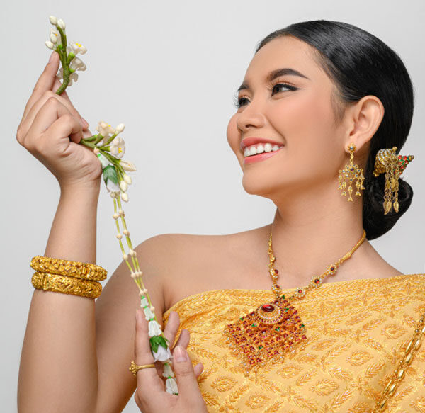 Jewellery woman photo
